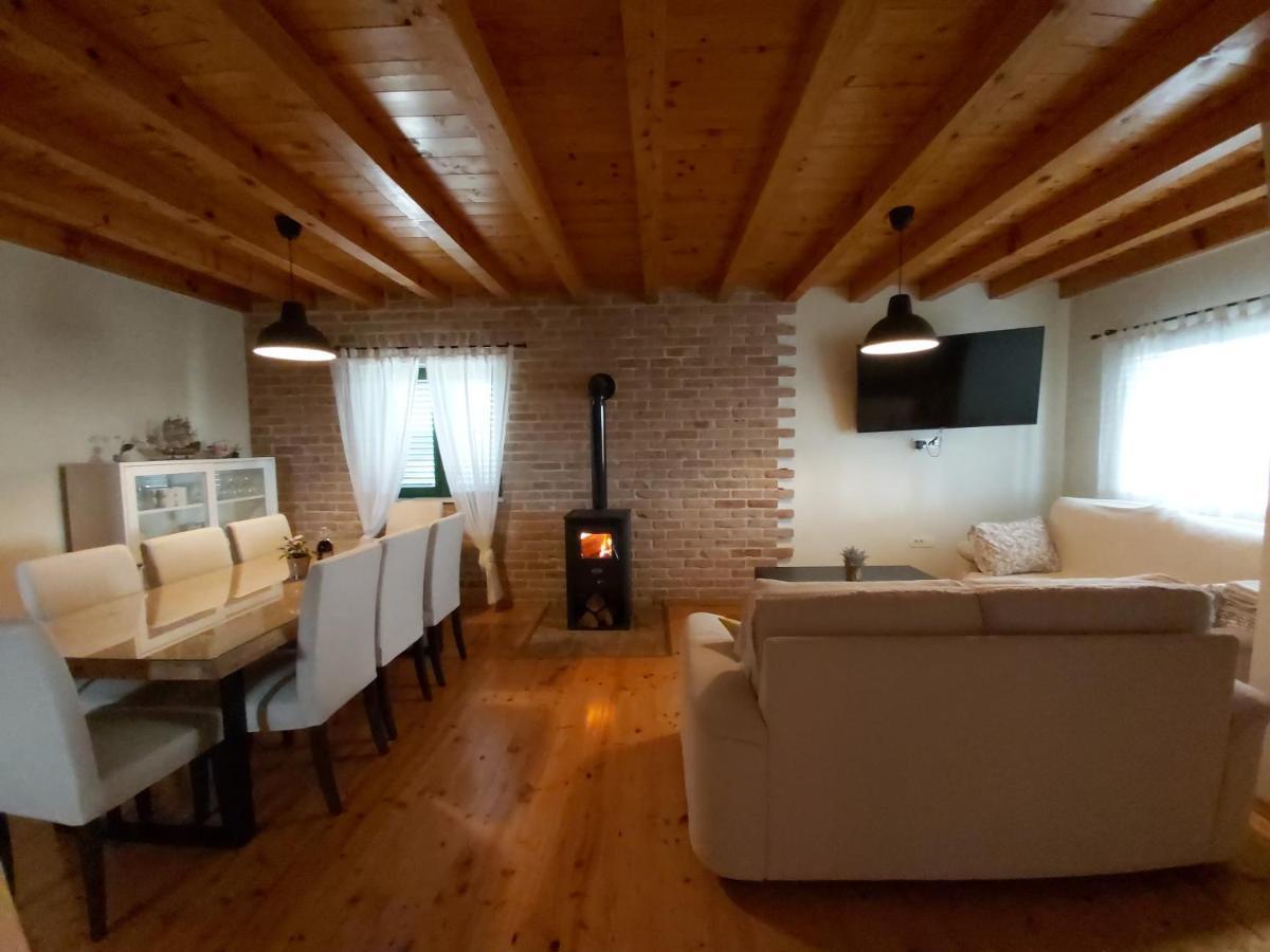Villa Stone Pearl With Heated Swimming Pool Свети свети Филип и Яков Екстериор снимка