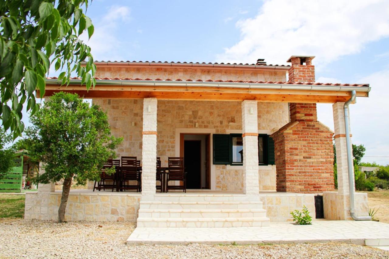 Villa Stone Pearl With Heated Swimming Pool Свети свети Филип и Яков Екстериор снимка