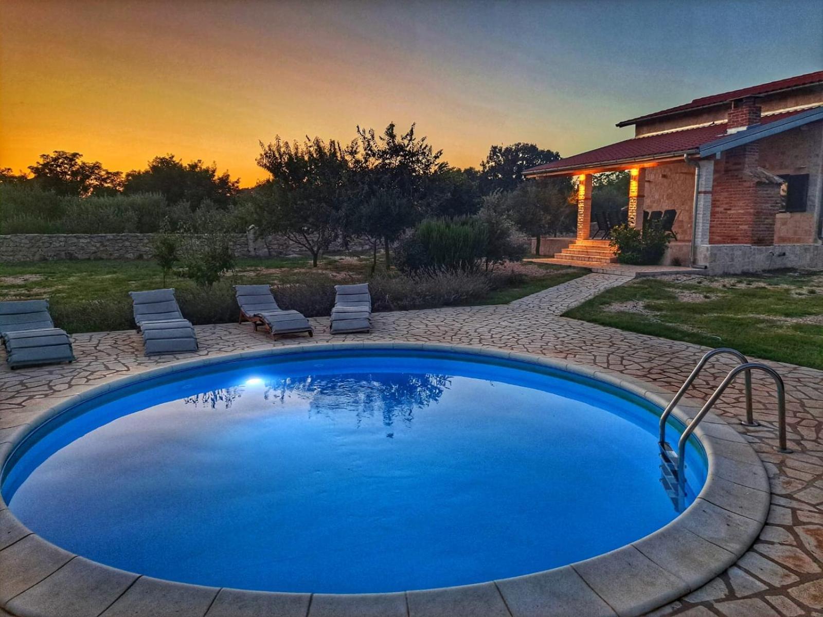 Villa Stone Pearl With Heated Swimming Pool Свети свети Филип и Яков Екстериор снимка